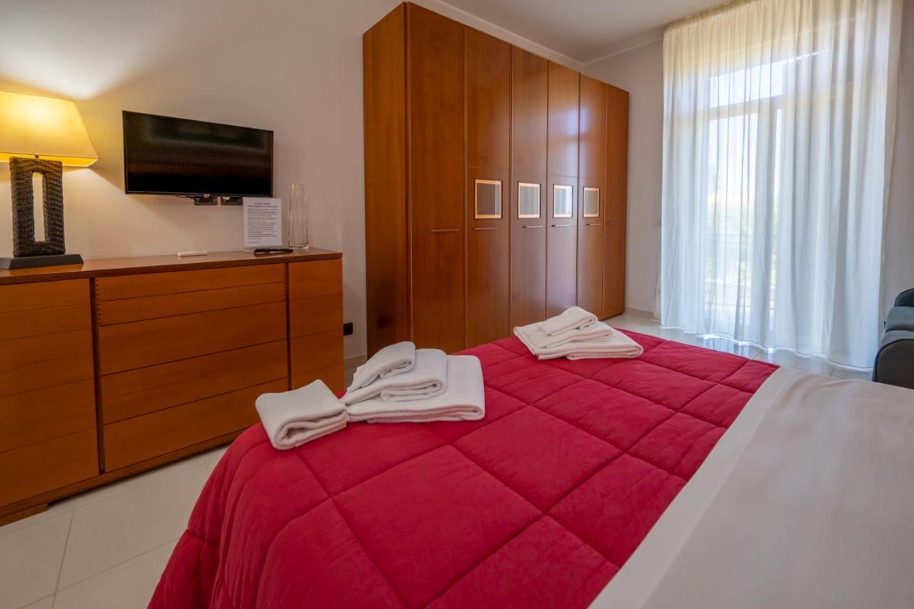 Villa Floyd Charming Rooms B&B Pachino Zewnętrze zdjęcie