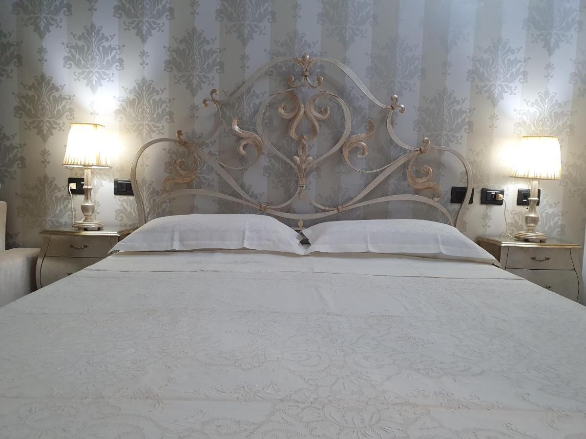Villa Floyd Charming Rooms B&B Pachino Zewnętrze zdjęcie